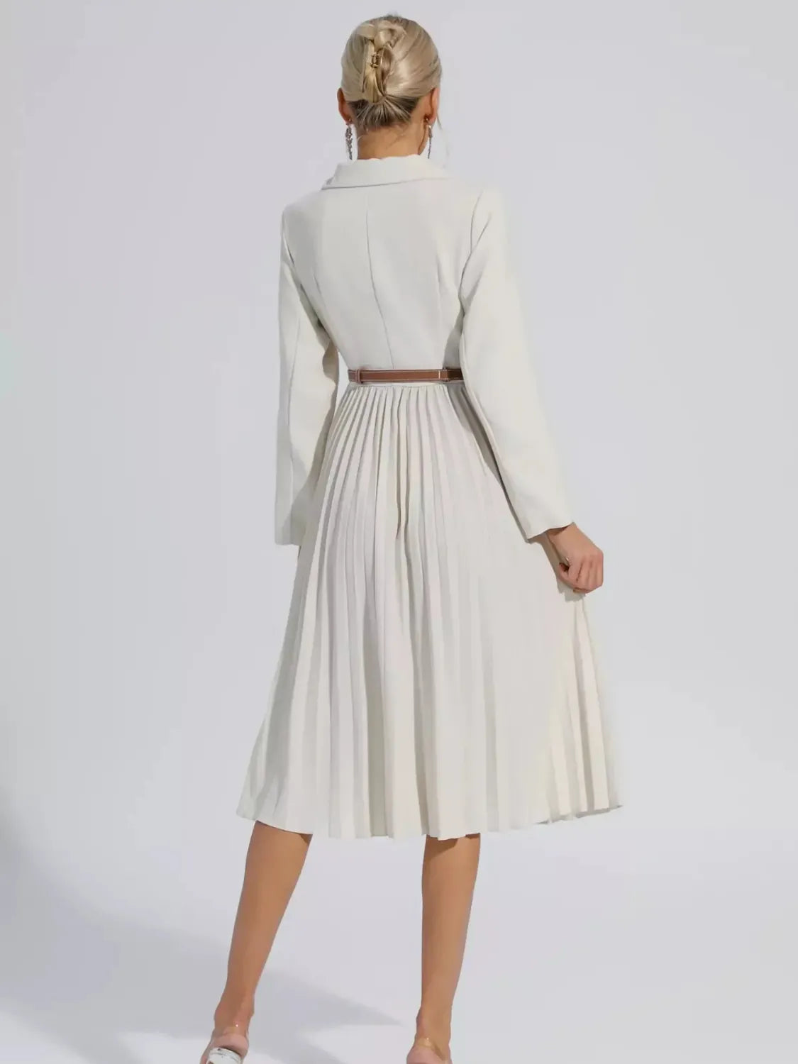 Vestido Feminino Alfaiataria Blazer com Saia Plissada e Cinto - Hana