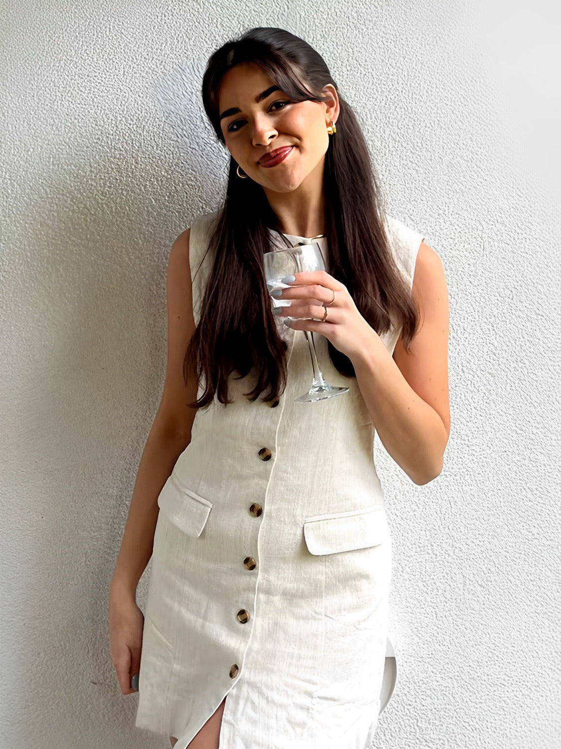 Vestido Feminino Curto em Linho Sem Mangas com Fechamento em Botões - Noemi